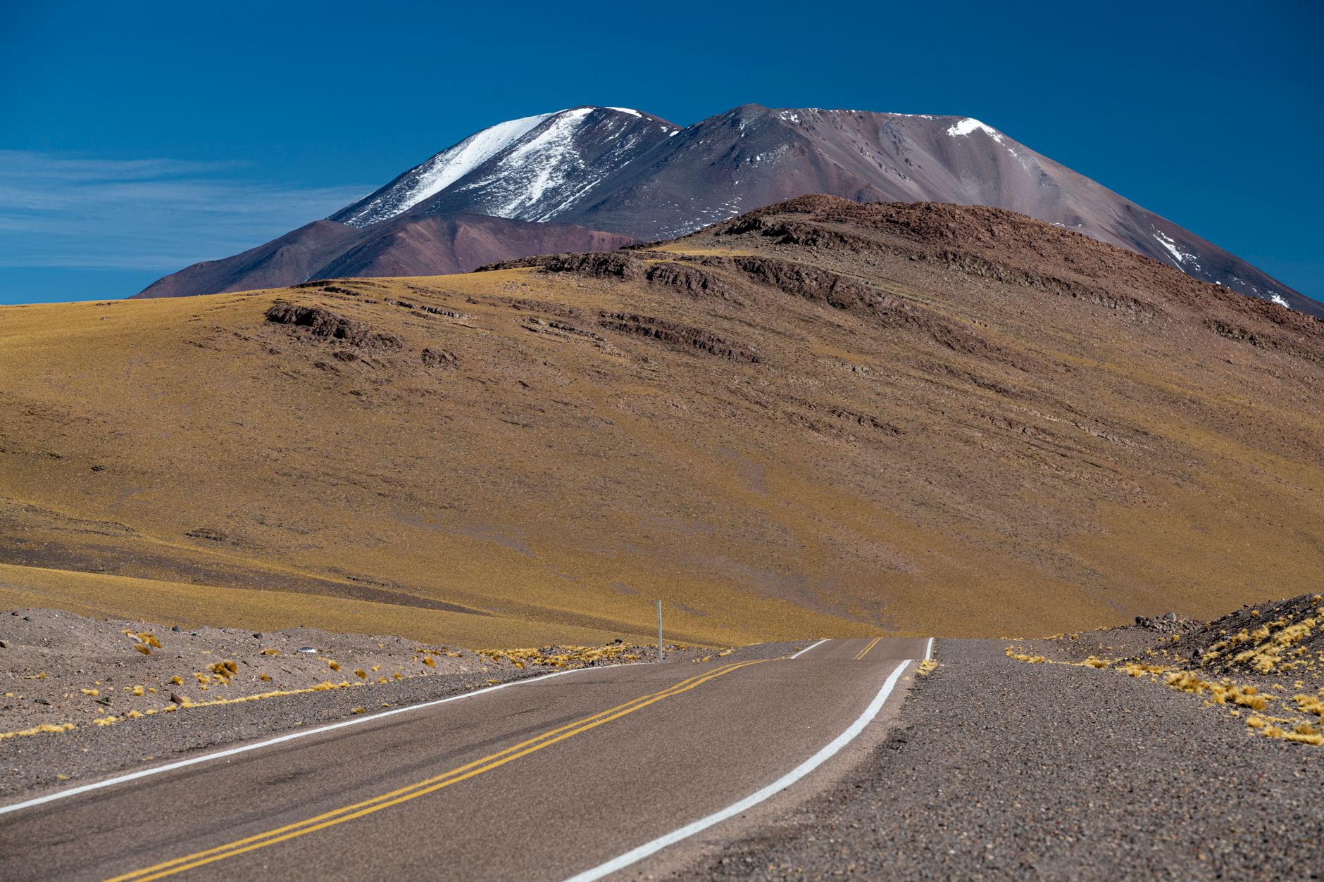 Driving in Chile for Tourists 2026: Rules + Reality