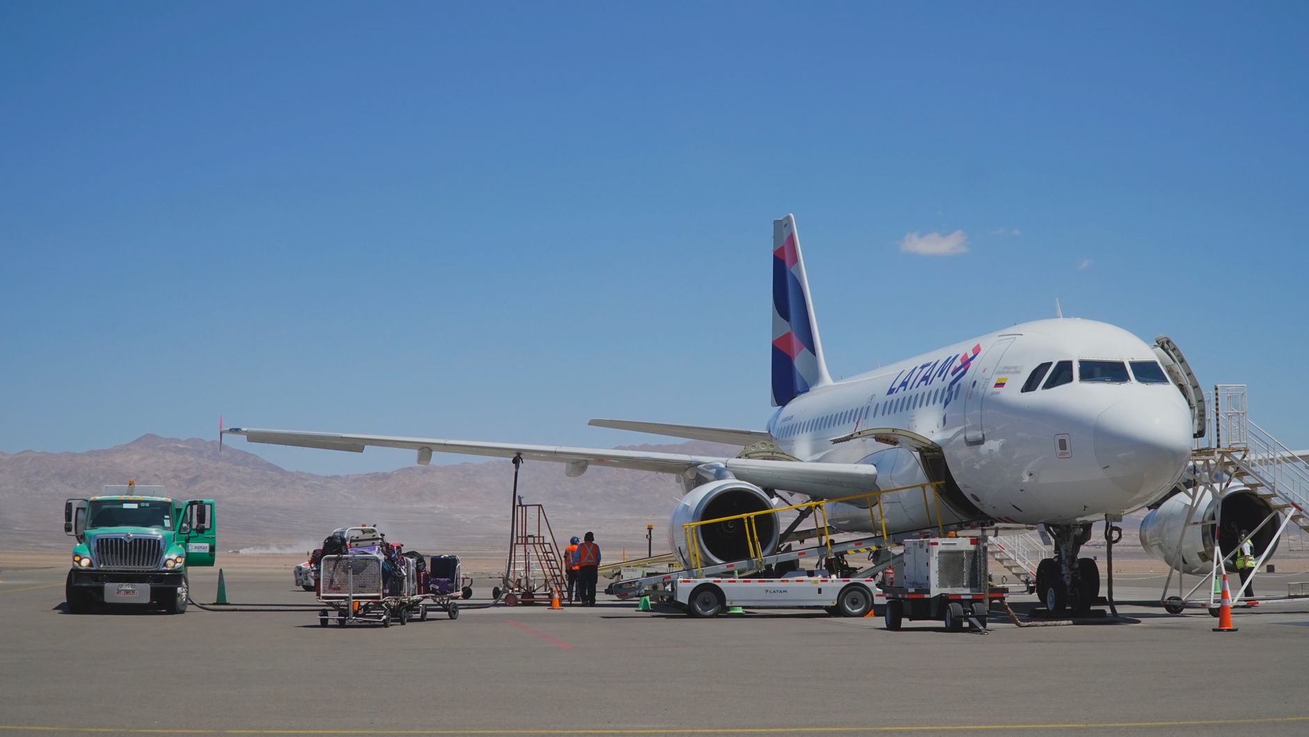 SCL airport to Santiago city center: transfers and what we do