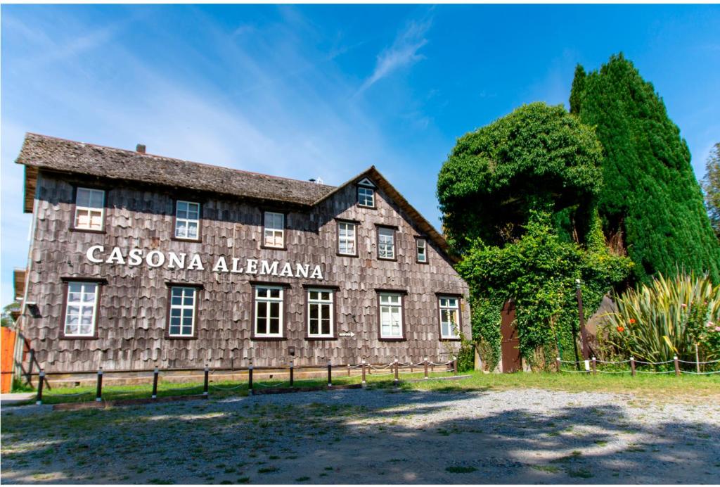 Puerto Montt Chile hotel Casona Alemana