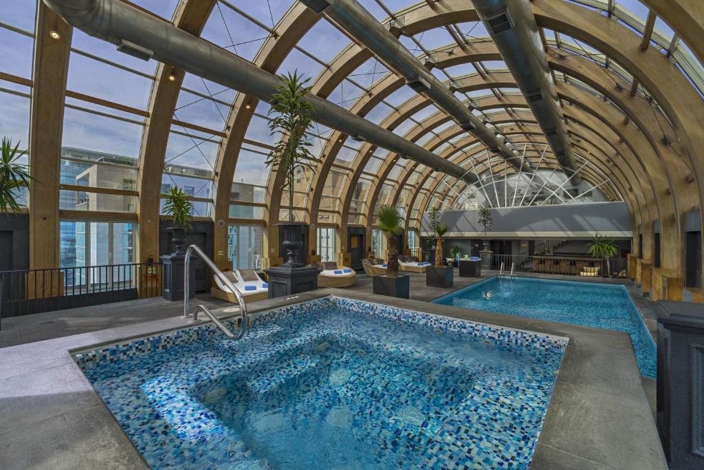 Santiago Chile hotel The Ritz-Carlton, Santiago