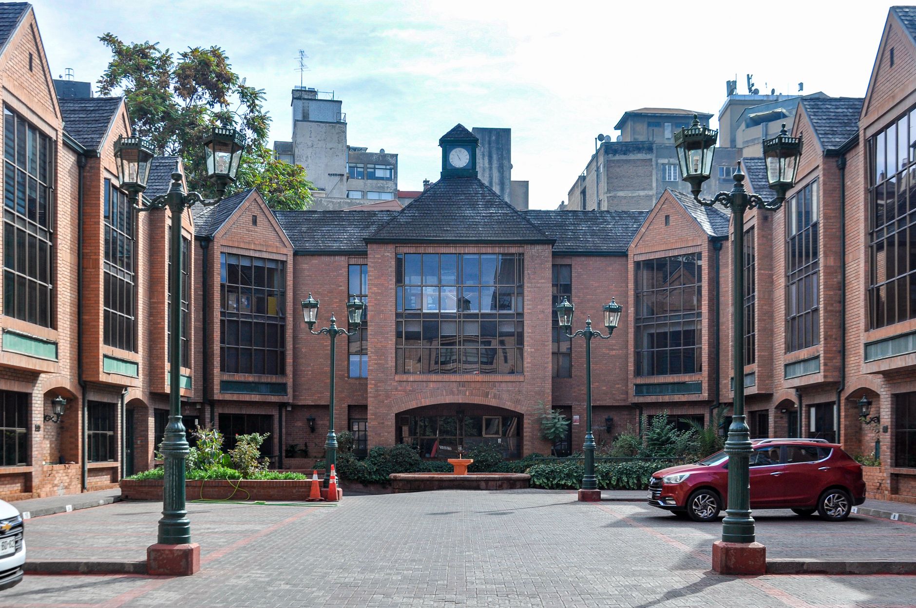 6 Best Hostels in Santiago (2026 edition)